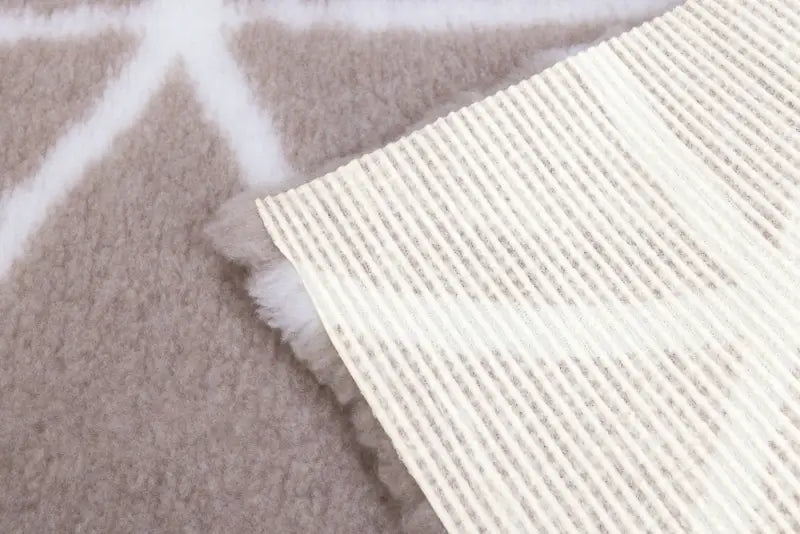 Beeztees Eco Vetbed Qub — Beige - 49 x 36 cm - BEDDEN/MANDEN/KUSSENS