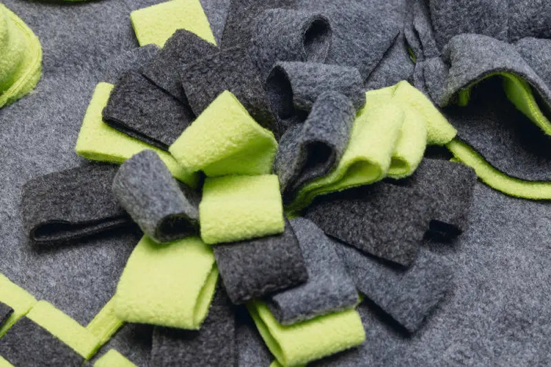 Beeztees Pluche Snuffelmat Flora