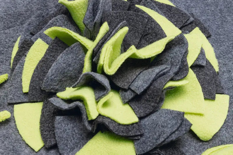 Beeztees Pluche Snuffelmat Flora