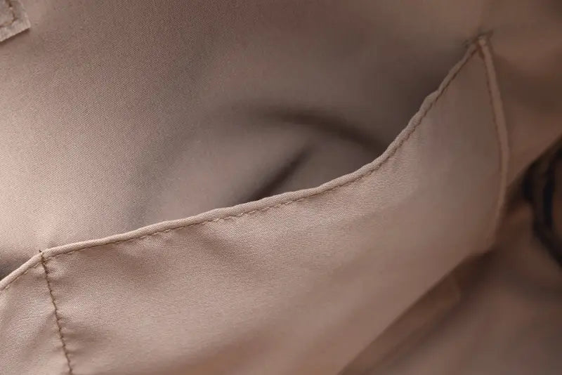 Designed by Lotte Hondendraagtas Tebby 43x18x35 cm — Beige - HONDENTAS