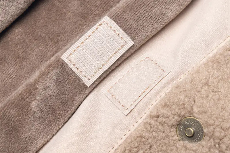 Designed by Lotte Hondendraagtas Tebby 43x18x35 cm — Beige - HONDENTAS