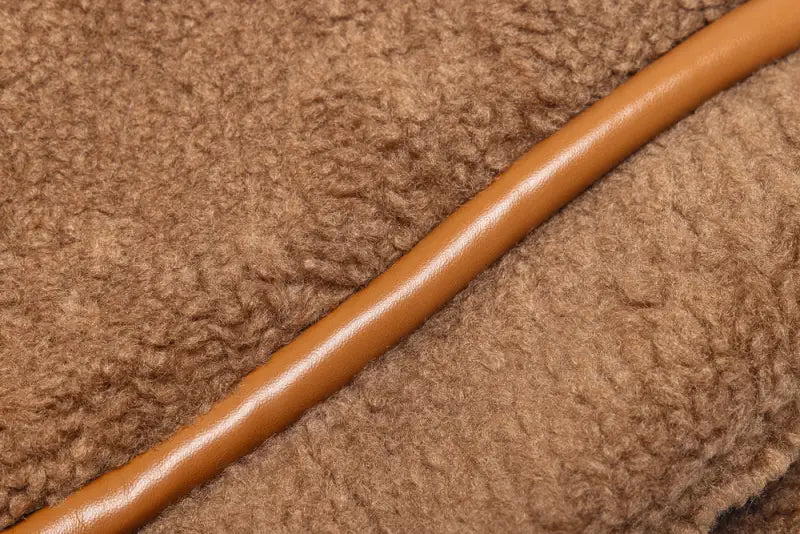 Designed by Lotte Hondendraagtas Tebby 43x18x35 cm — Cognac - HONDENTAS