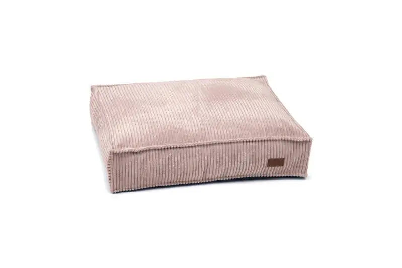Designed by Lotte Hondenkussen Ribbed roze 70x55x15 cm