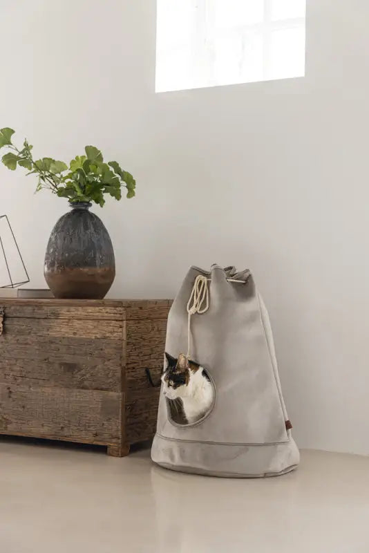 Designed by Lotte Kattenhuis Vilar — Grijs - BEDDEN/MANDEN/KUSSENS