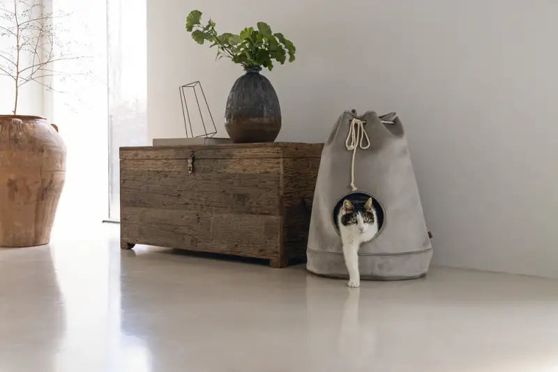Designed by Lotte Kattenhuis Vilar — Grijs - BEDDEN/MANDEN/KUSSENS