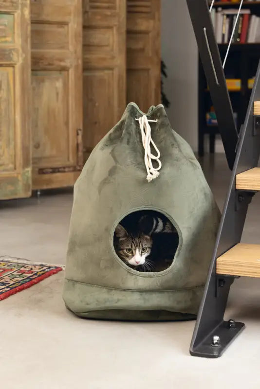Designed by Lotte Kattenhuis Vilar — Groen - BEDDEN/MANDEN/KUSSENS