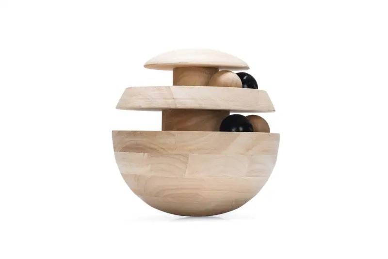 Designed by Lotte Kattenspeelgoed Neya