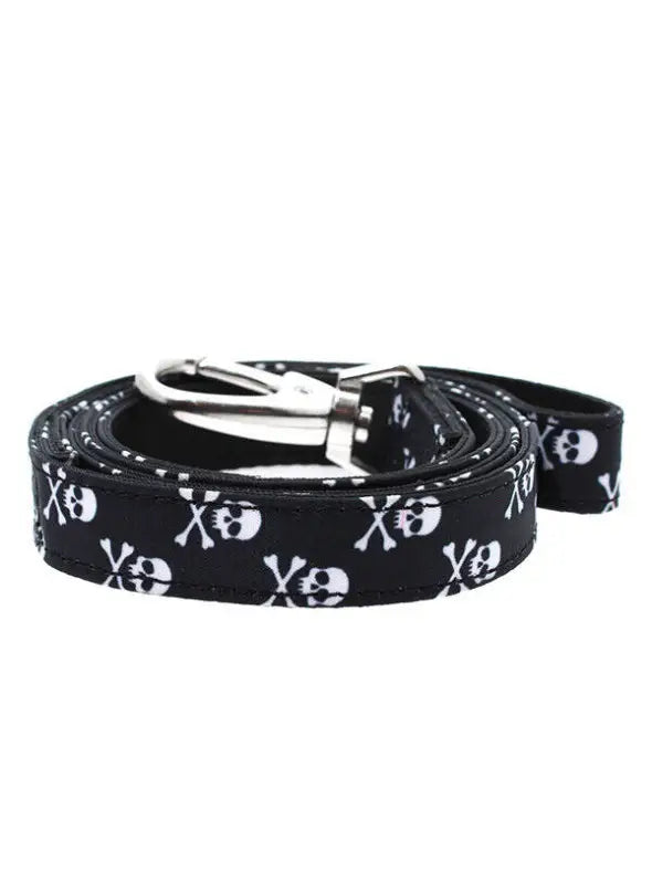 UrbanPup nylon Hondenriem Skulls and Crossbones zwart — 111 cm x 22 mm