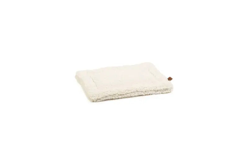 Designed by Lotte Benchkussen Ligra 49x36x3 cm — Crème