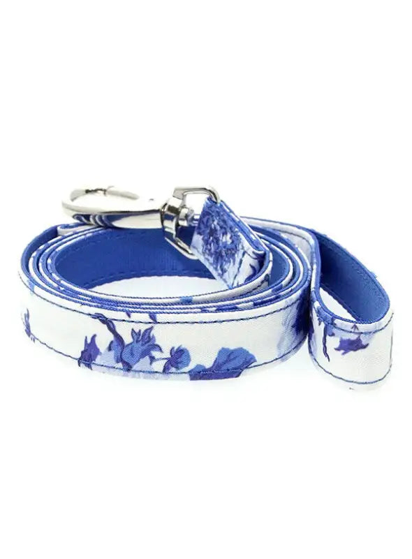 UrbanPup Blue Floral Bouquet Hondenriem — 111 cm x 22 mm